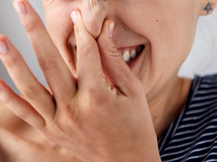 How To Stop Bad Smell From Throat