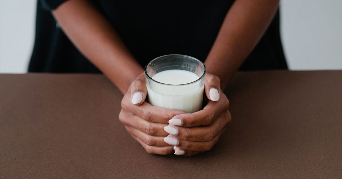 Drinking Milk Before Bed: Is It a Good Idea?