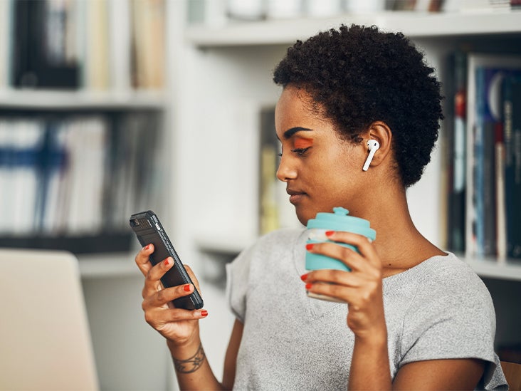 AirPods Hurt My Ears Causes, Alternatives, and More