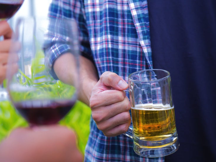 Alcohol Bloating Face, Stomach, Weight Gain, and How to Get Rid of It