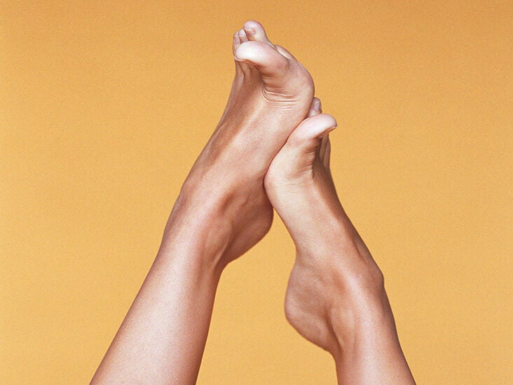 asics for flat feet womens