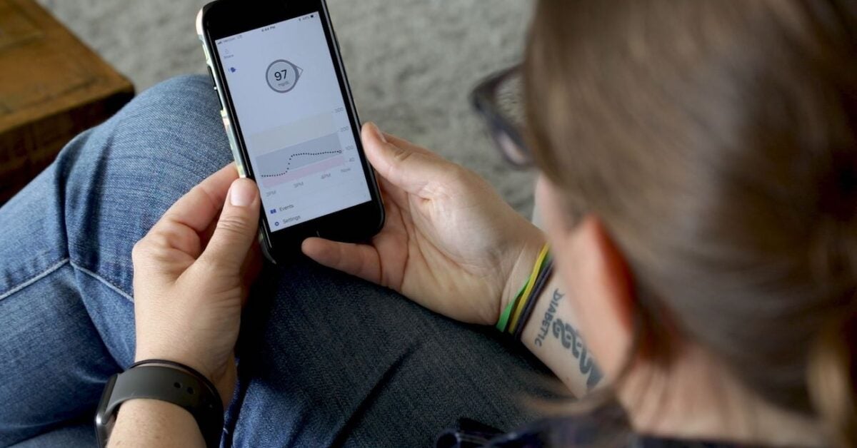 monitoring elderly parents remotely 2020 monitoring elderly parents remotely 2020