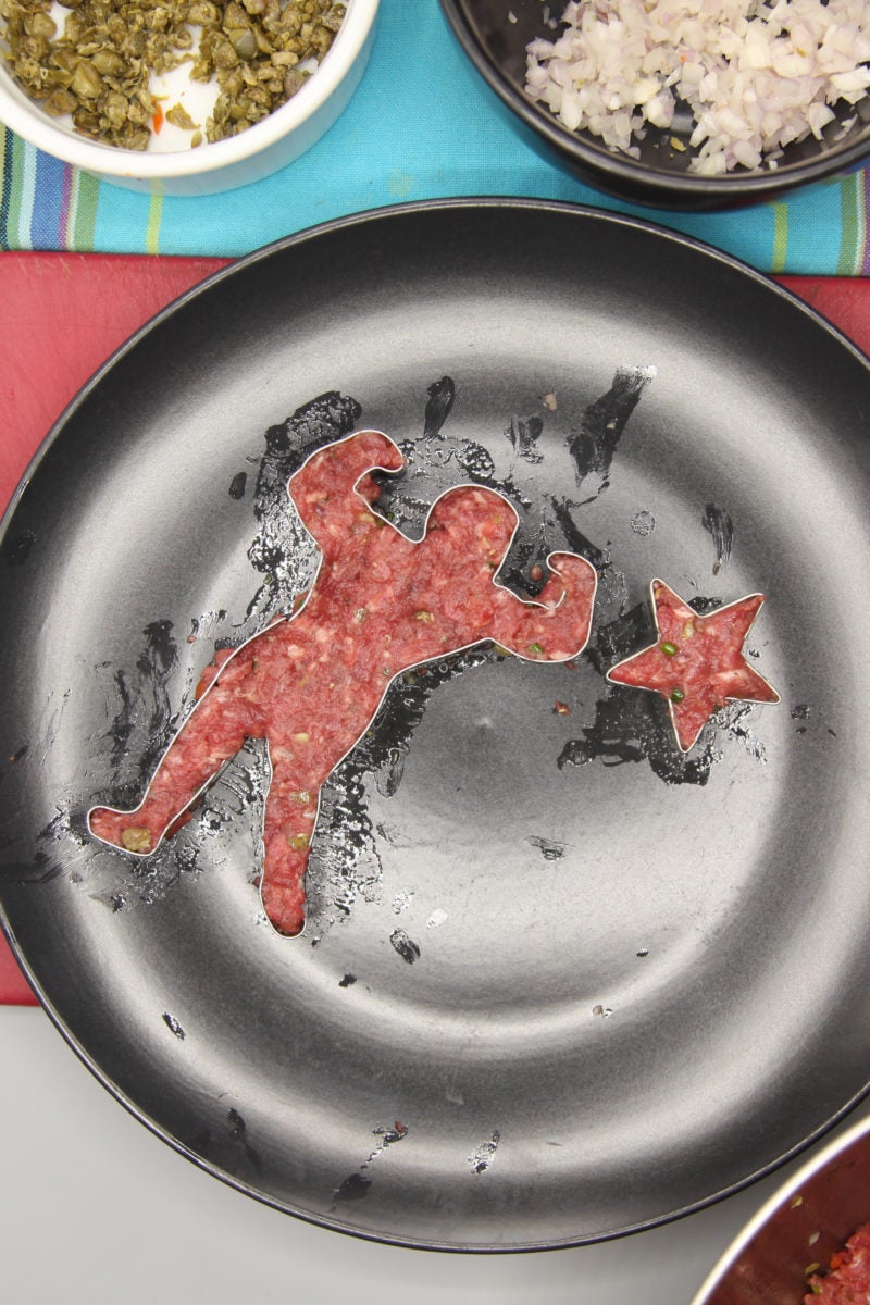 Raw Meat Diet Pros Cons And How It Makes You Feel