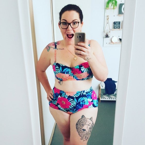 bikini selfie