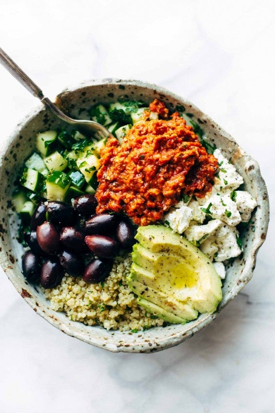 Dinner Recipes: Mediterranean Quinoa Bowl With Roasted Red Pepper Sauce