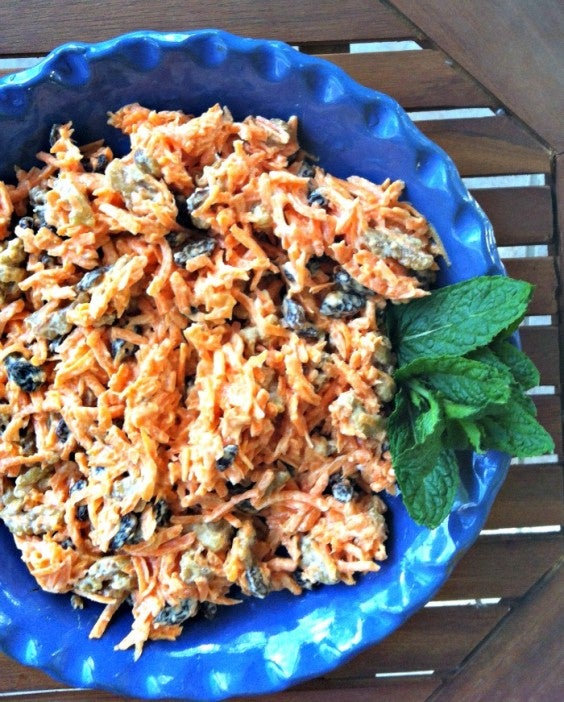 7. 4-Ingredient Carrot Raisin Salad
