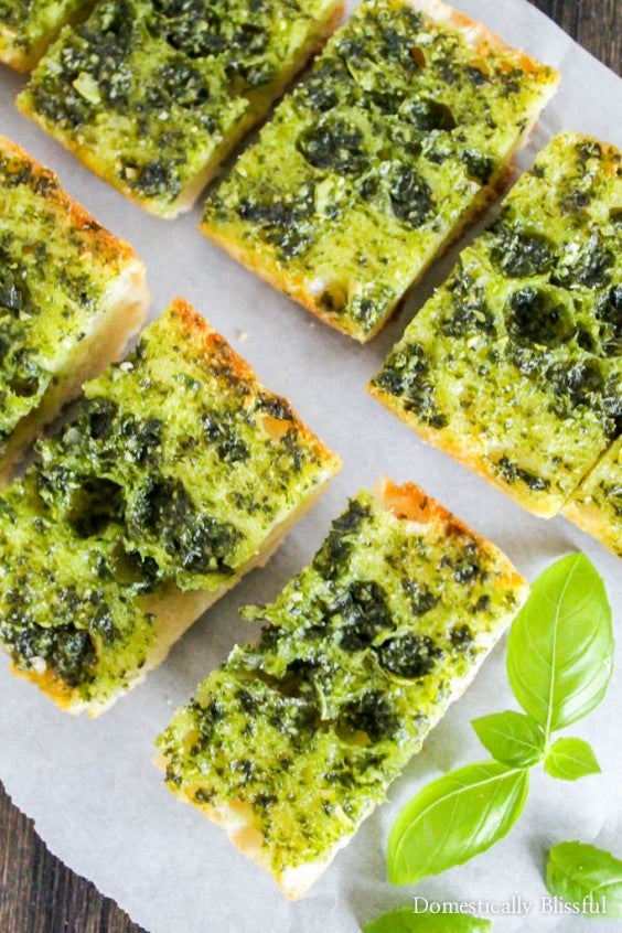5. Fresh Basil Garlic Bread