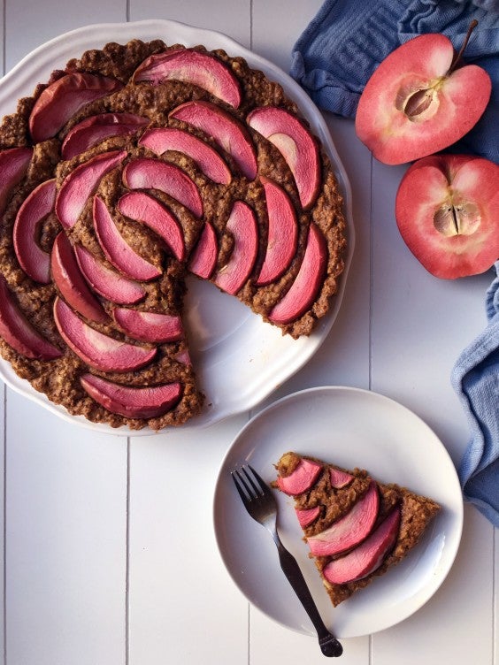 11. Quick and Simple Pumpkin Apple Cake