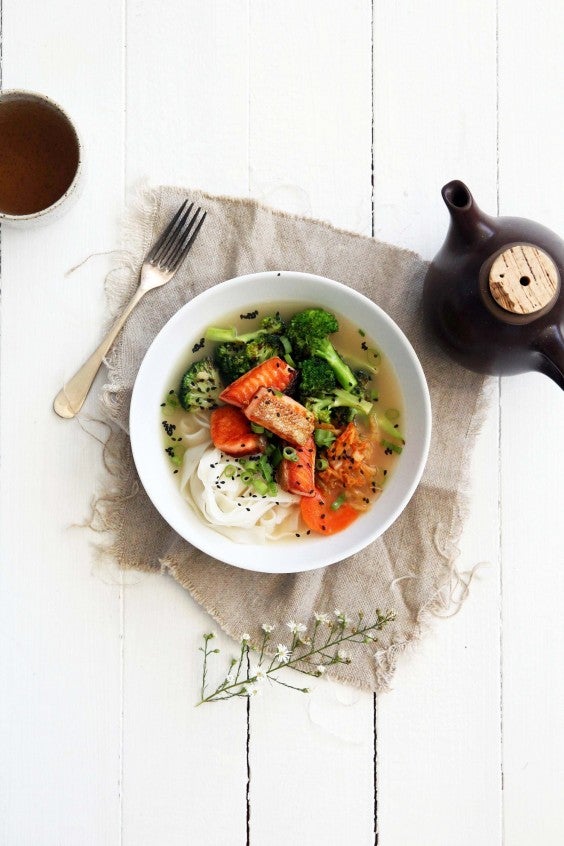 17. Crispy Salmon and Garlic Broccoli Noodle Soup