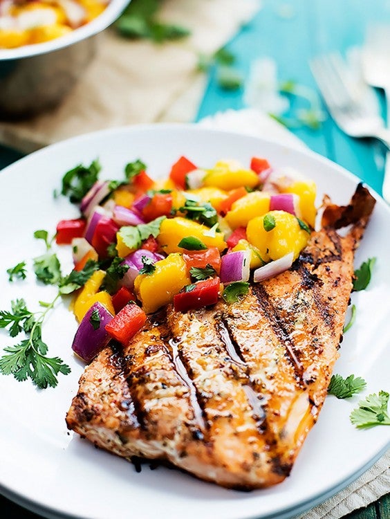 Whole30 Dinner Recipes: Grilled Salmon With Mango Salsa