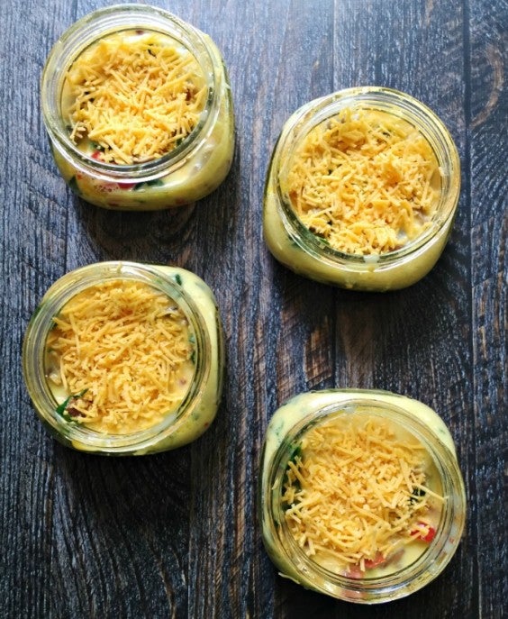 6. Sausage, Spinach, and Pepper Omelette in a Jar