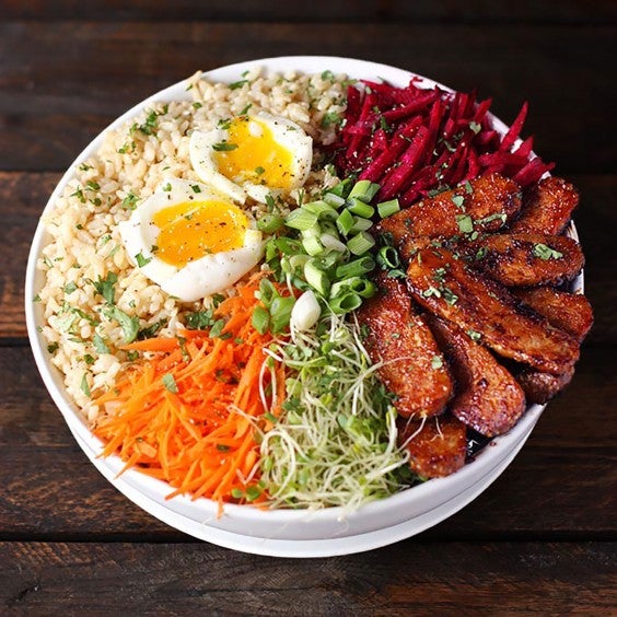 Healthy Grain Bowls: Smoky Tempeh Vegetable and Rice Bowl