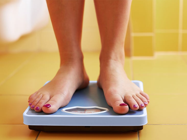 how much should i weigh being 5 6 female