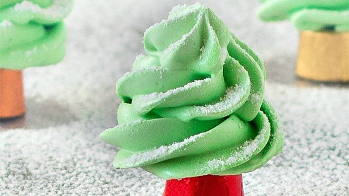 christmas tree meringues