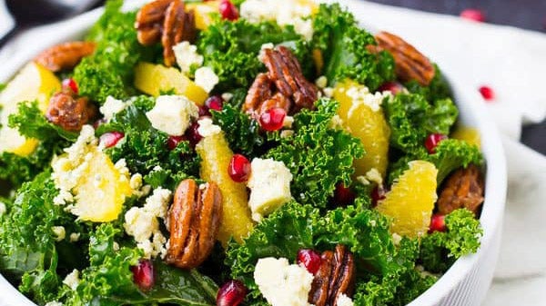 Christmas Salad with Pecans