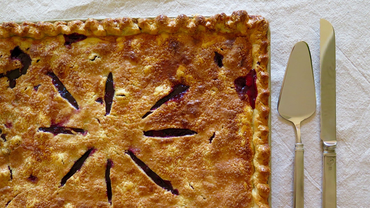 black and red raspberry slab pie