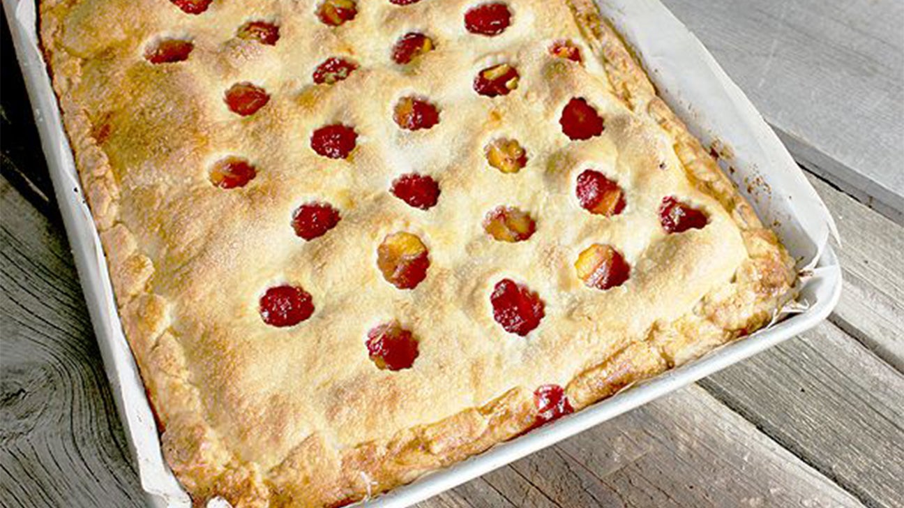 peach raspberry slab pie