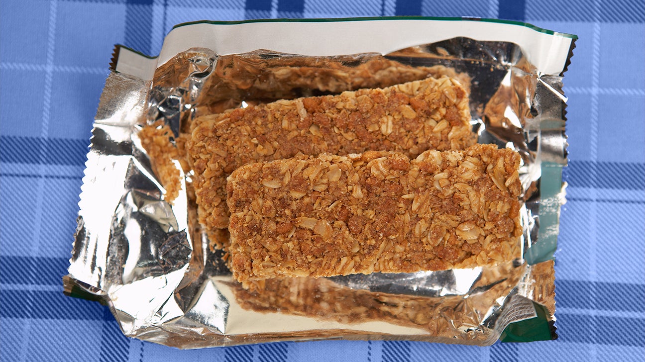 are-protein-bars-good-for-you-nutrition-11-healthy-options-2021