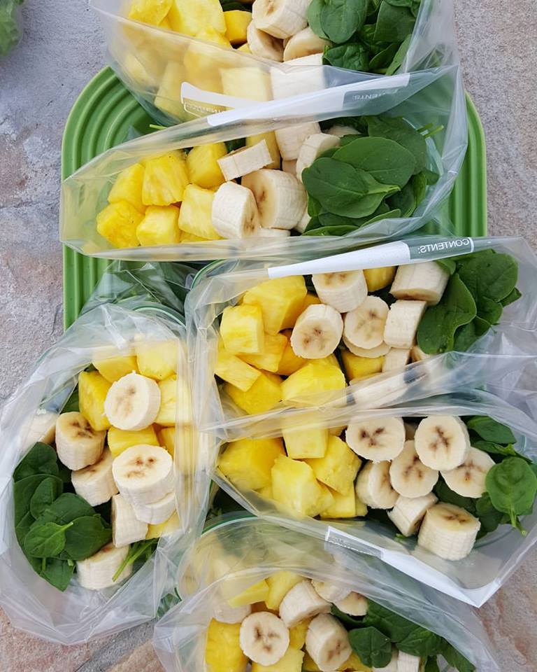 Make-ahead smoothie bags