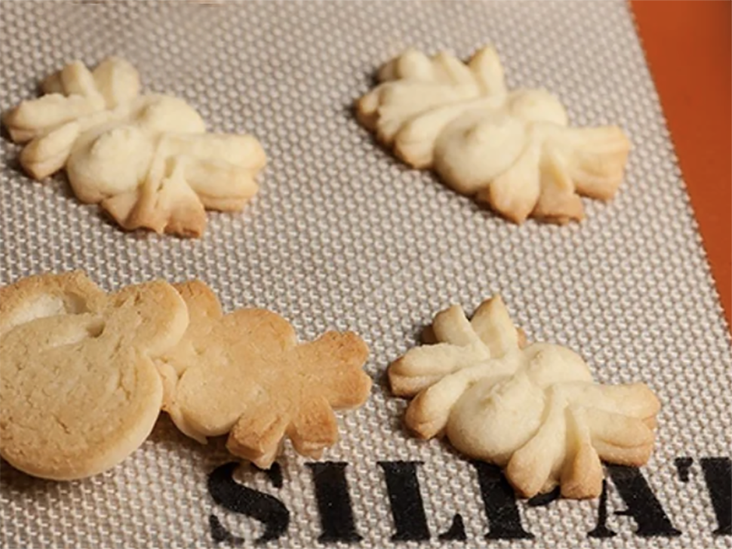 How to Clean a Silicone Baking Mat