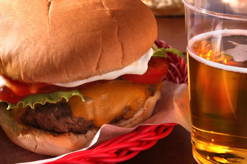 Cheeseburger and beer