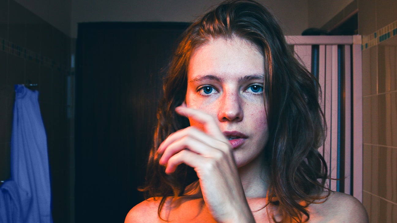 14 Swollen Face Causes and Treatments