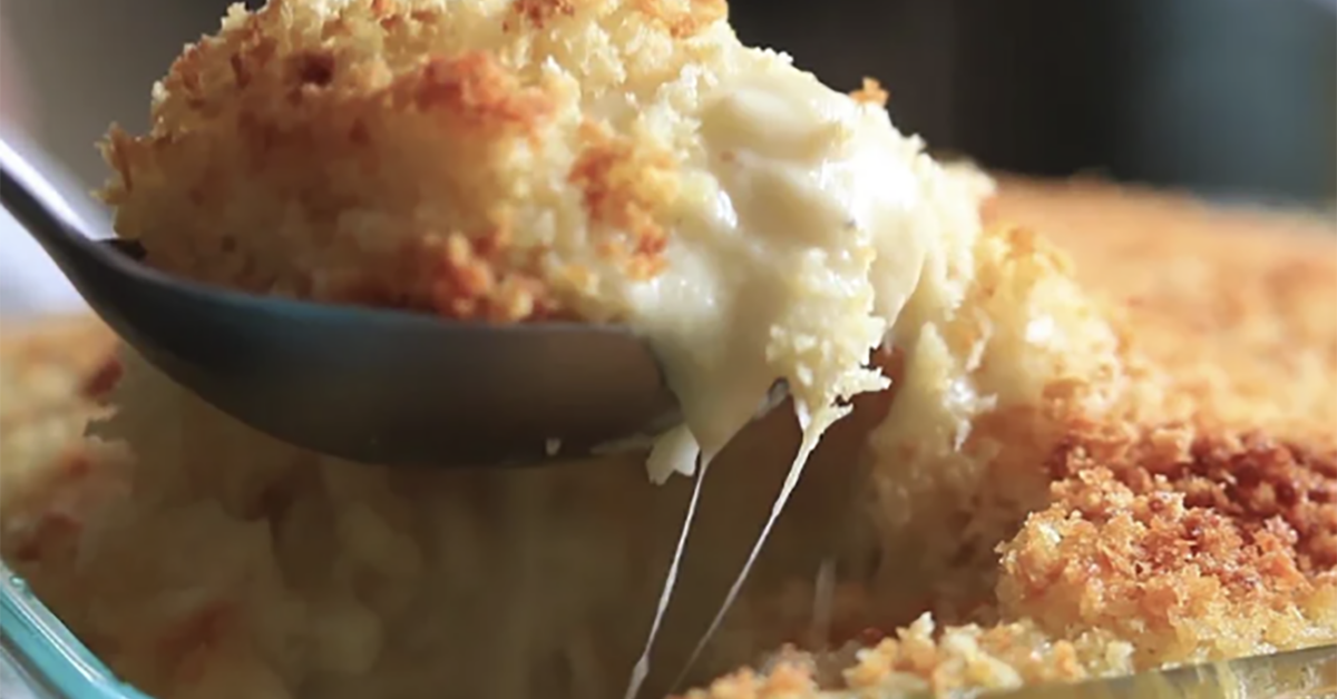 Three Cheese Mac and Cheese with Panko Bread Crumb Topping