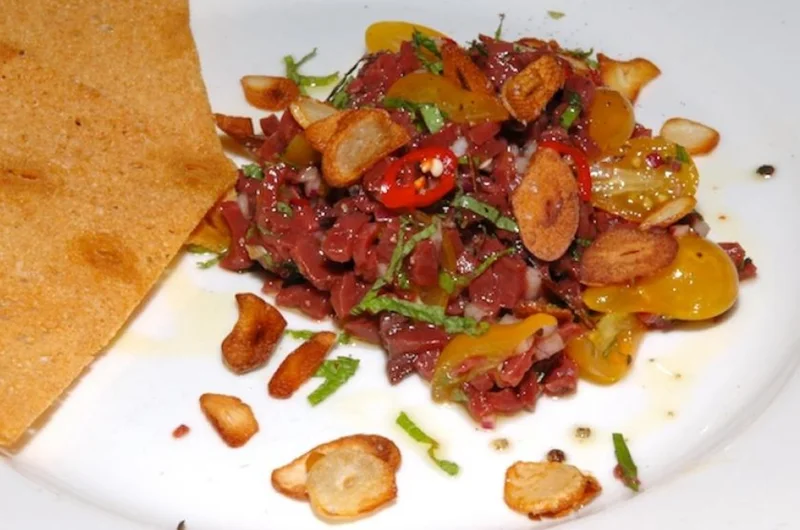 Heart Tartare, Puttanesca Style