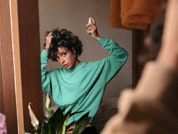 Grease Be Gone: How to Use Dry Shampoo Like a Pro