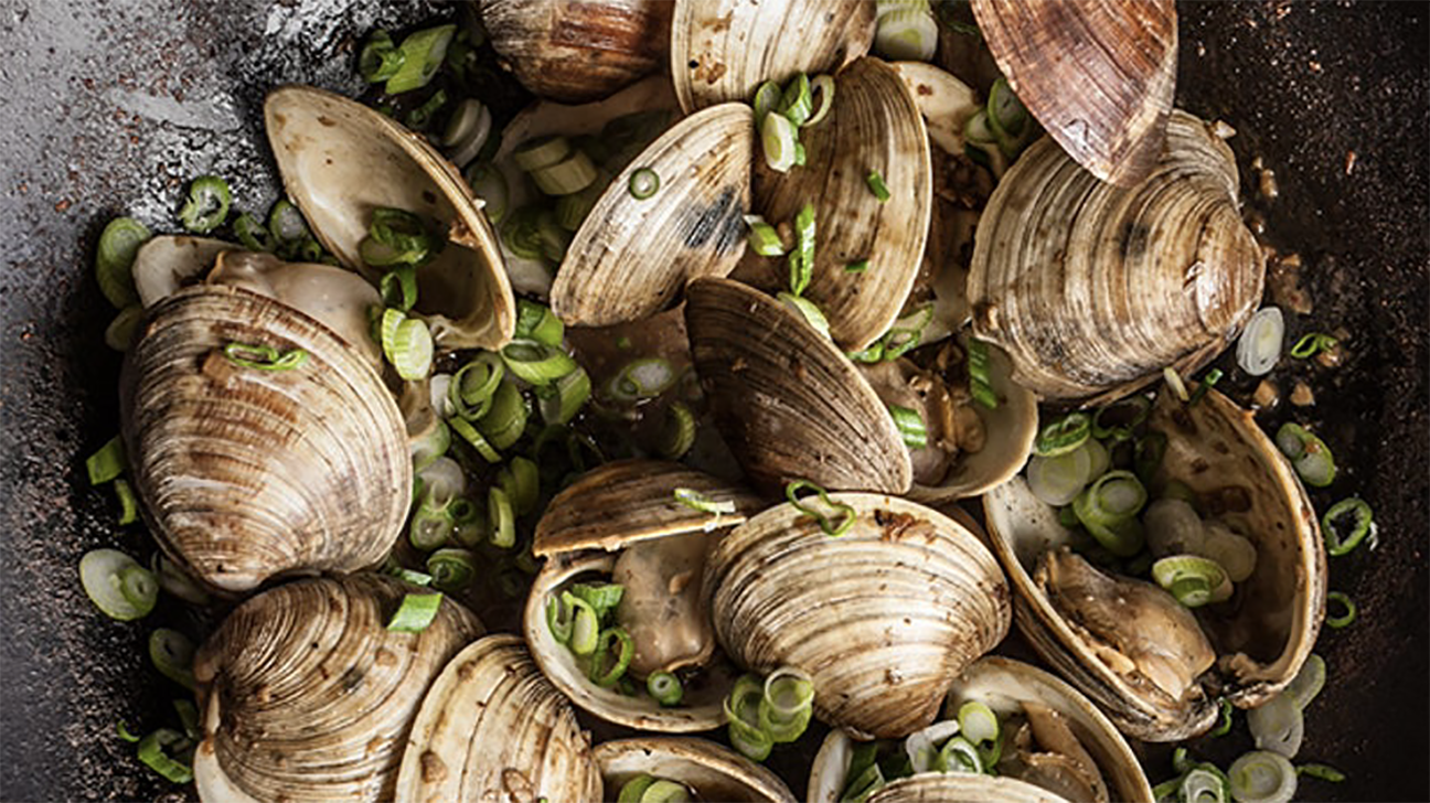 StirFried Clams with Spicy Bean Sauce