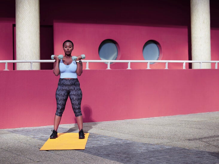 The 18 Best Abs Exercises You Can Do Standing Up