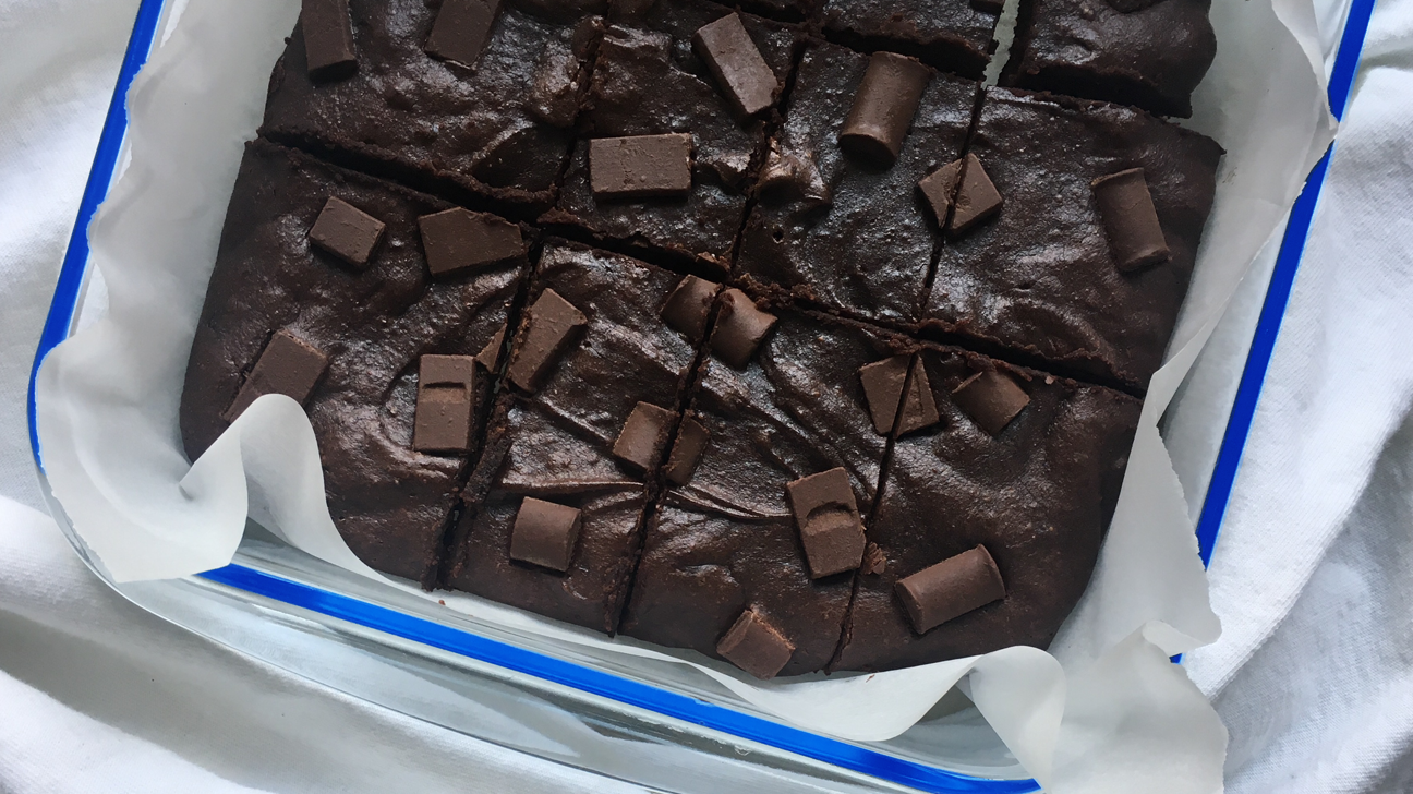 Paleo double chocolate sea salt brownies