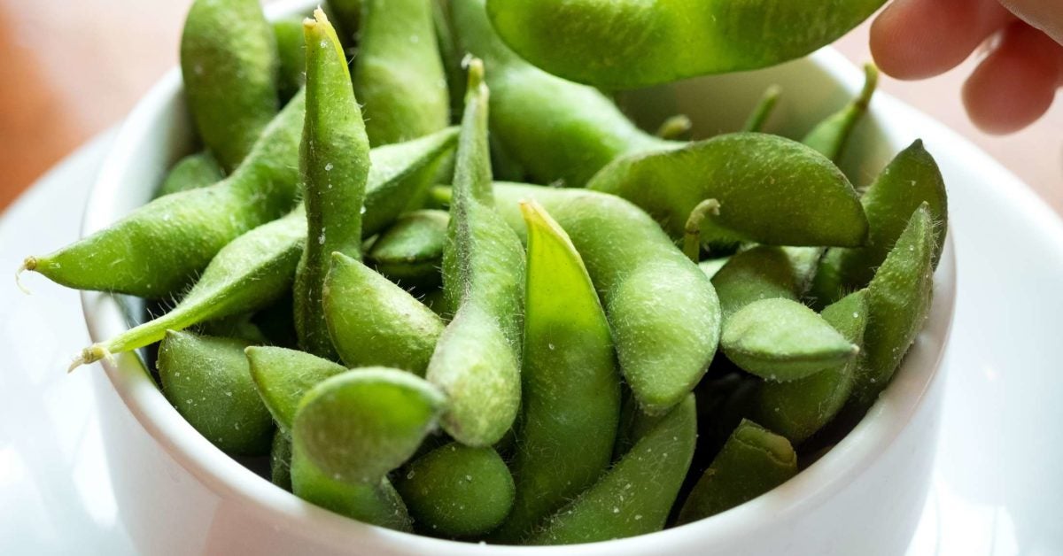 Edamame Nutritional content, health benefits, and diet tips