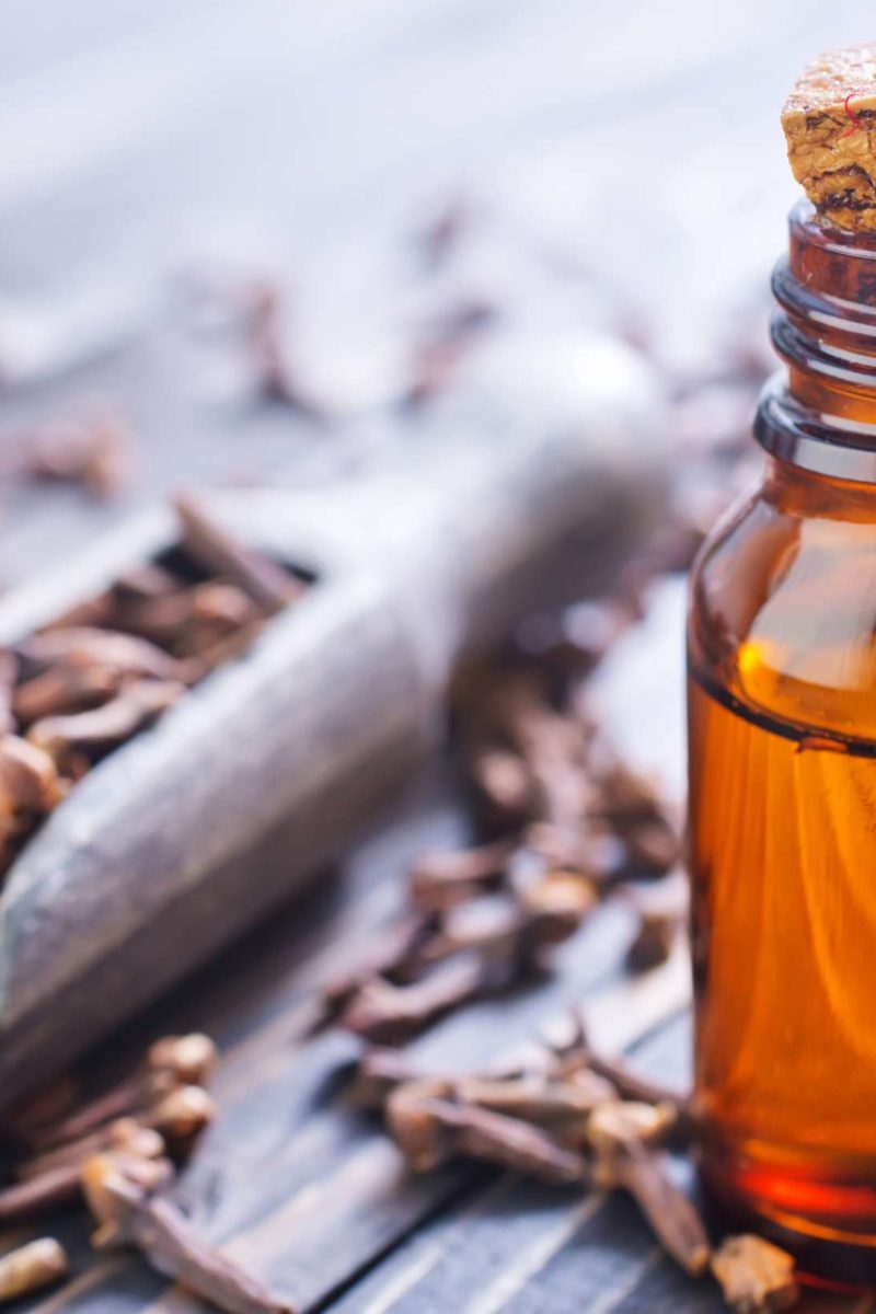 Clove oil for toothache: Use and side effects