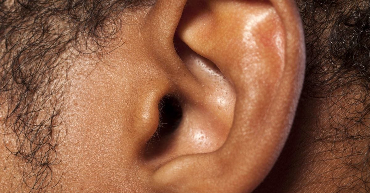 bug-in-ear-symptoms-and-how-to-get-it-out