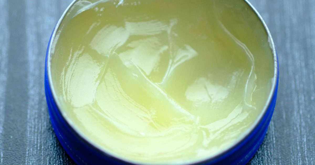 6-uses-and-benefits-of-petroleum-jelly