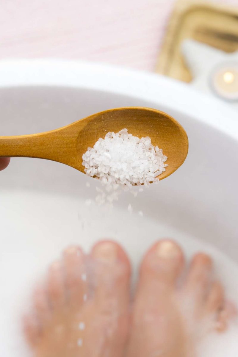 Is Soaking Feet In Epsom Salt Good For Toenail Fungus