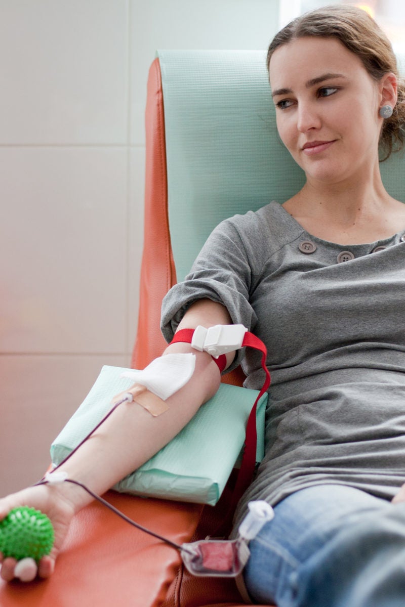 Is It Good For Woman To Donate Blood